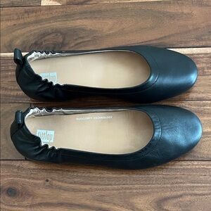 Fit Flop Black Leather Ballet Flats